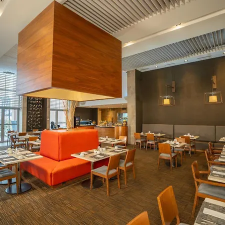 Hilton Garden Inn Santiago Airport
